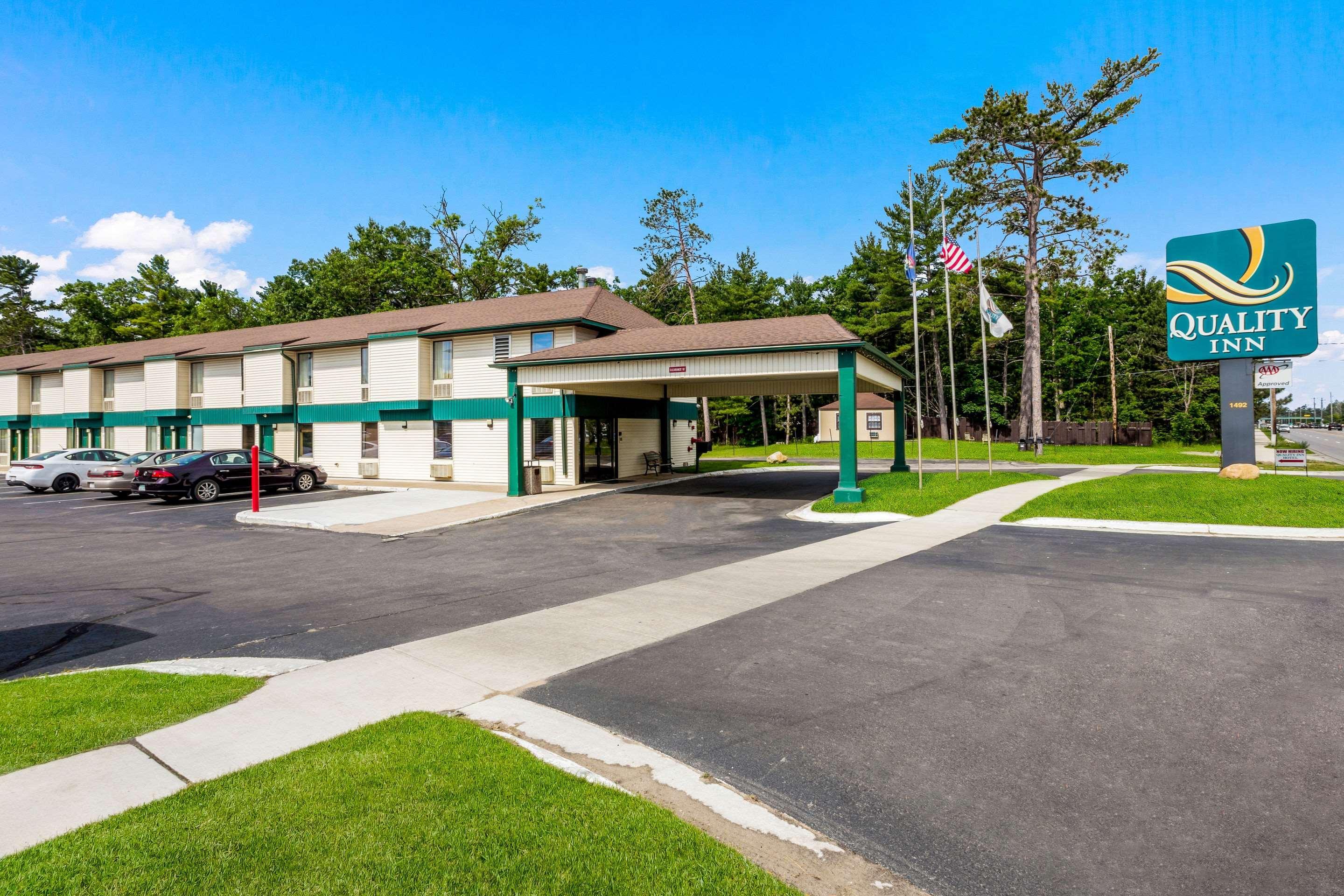 Quality Inn Traverse City Exterior foto