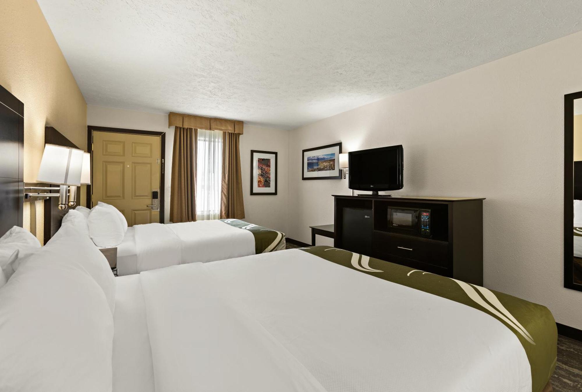 Quality Inn Traverse City Exterior foto