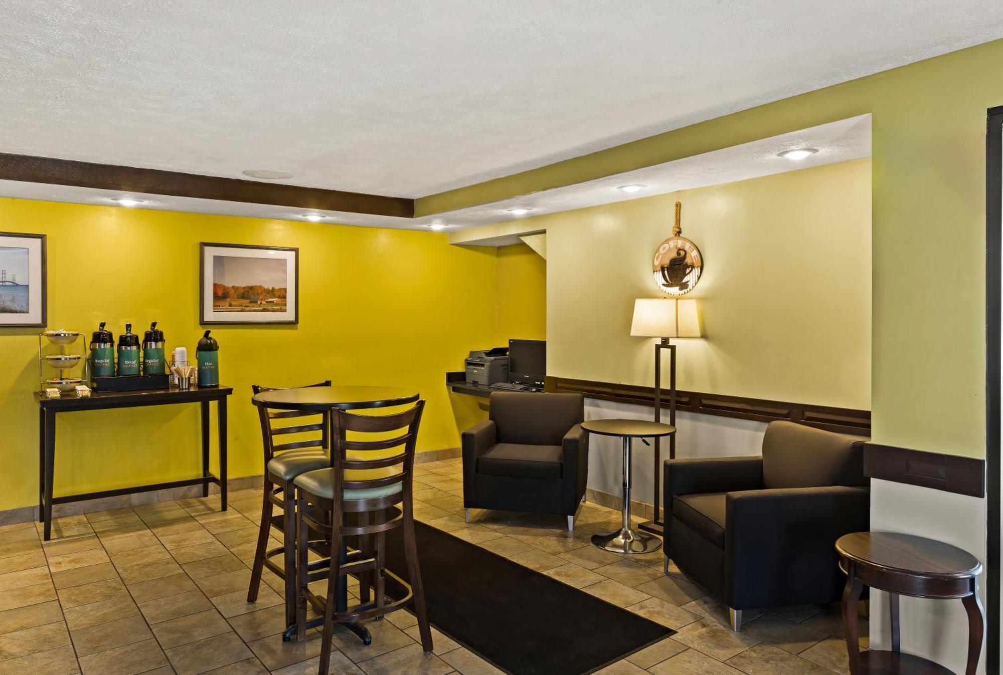 Quality Inn Traverse City Exterior foto