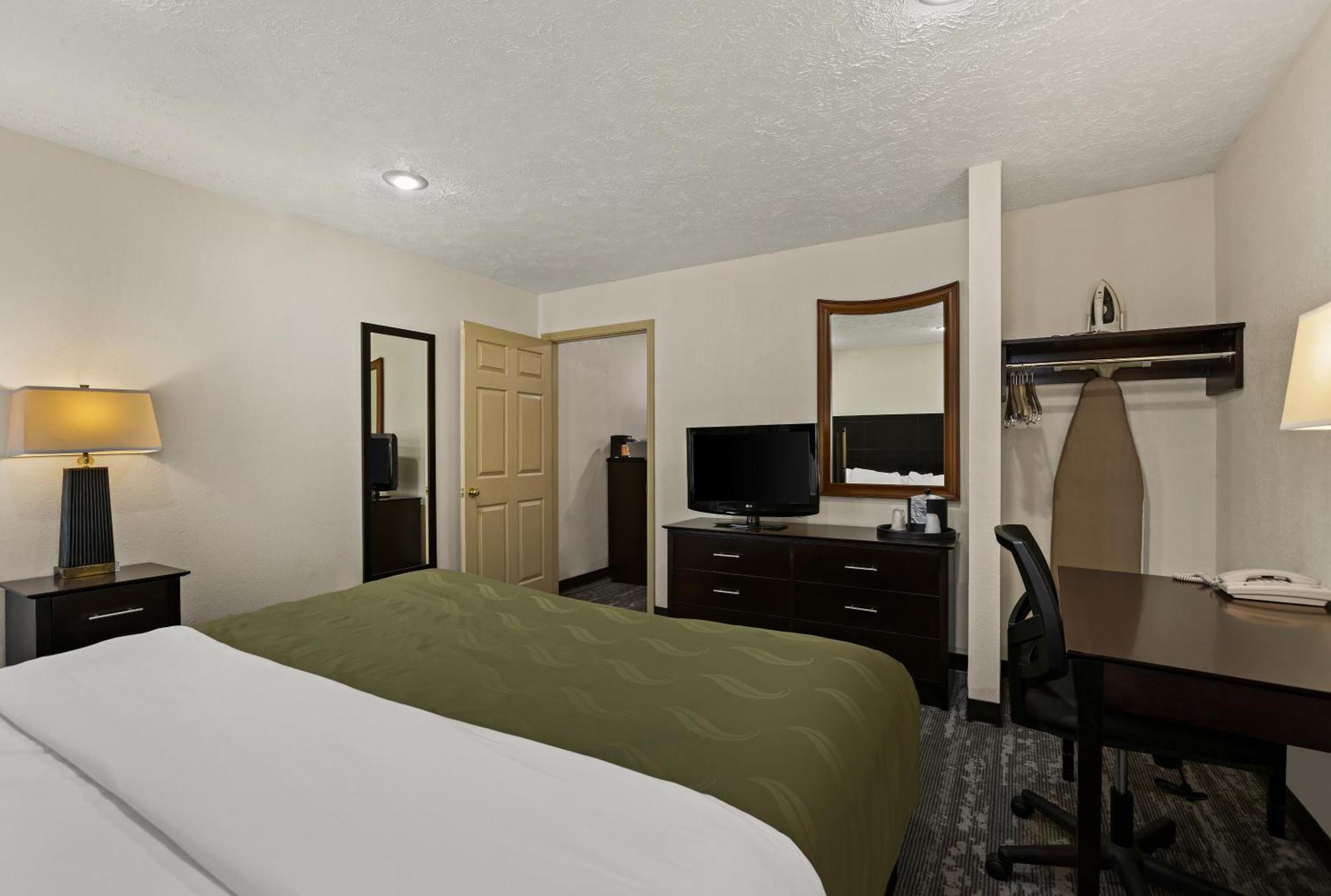 Quality Inn Traverse City Exterior foto