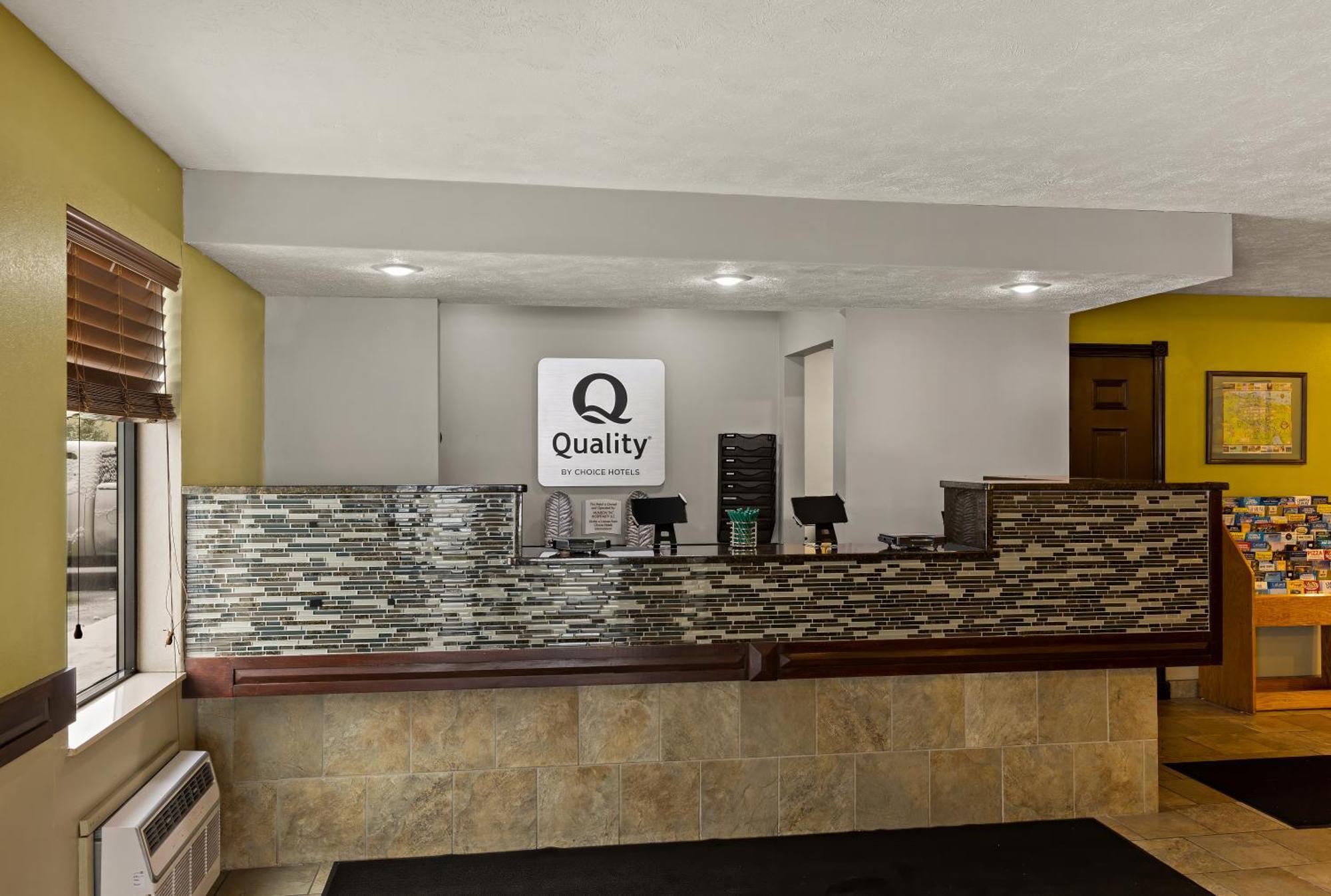 Quality Inn Traverse City Exterior foto